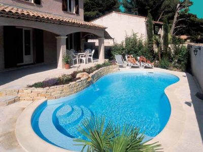 Piscine Eden la Roche sur Yon pisciniste coque Polyester